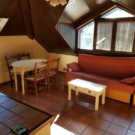 Apartamentos Casa Alcaire Gavín Esterno foto