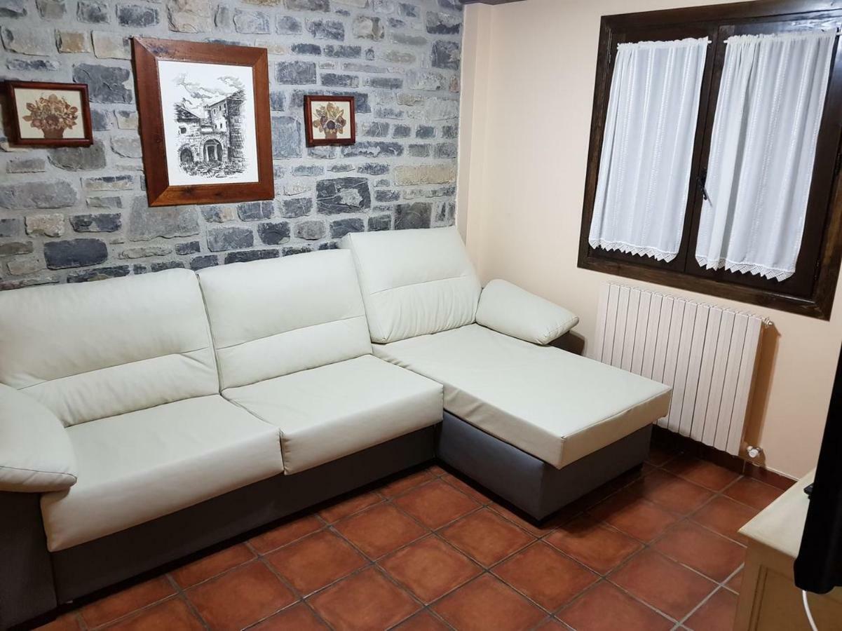 Apartamentos Casa Alcaire Gavín Esterno foto
